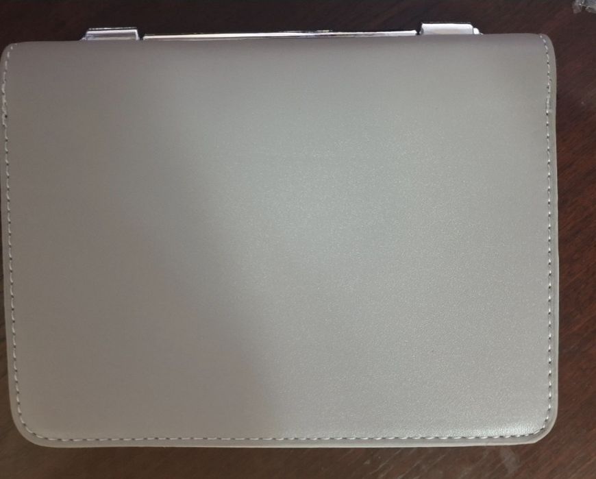 Продам женскую сумочку