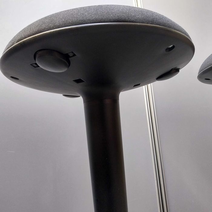 НАЙ ДОБРАТА ОФЕРТА Дизайнерски висок работен/ бар стол  Wiig-Hanse