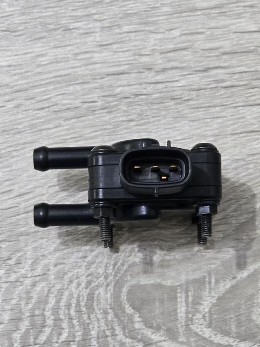 Senzor presiune diferențială Amrxuts 89480-42010 pentru Toyota