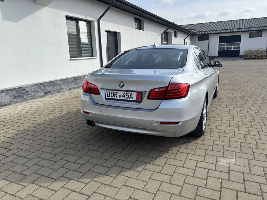 BMW F 10 . 528 i 2.0 Benzina fab 2014 , 4 butoane