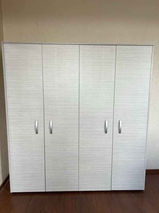 Продам офисную мебель