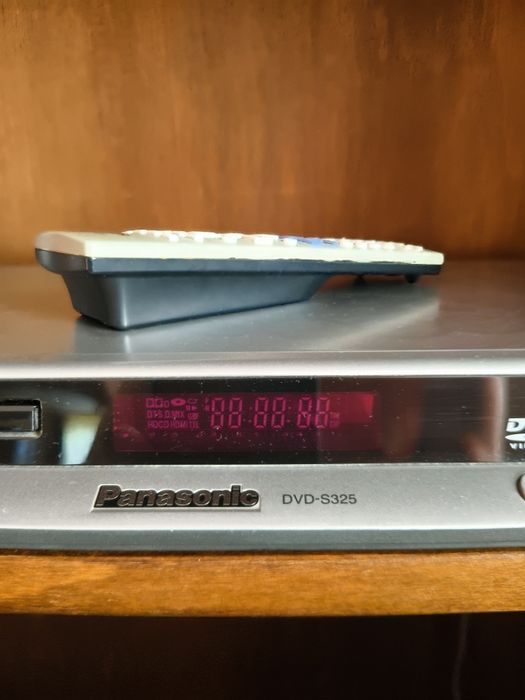 Panasonic DVD S325 Player cd