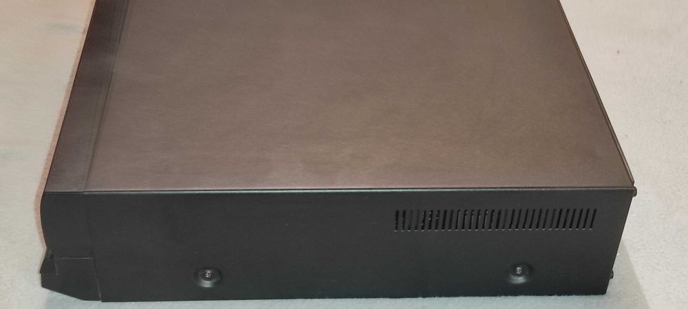 video player AIWA model hv - e 101dip - cititi anuntul