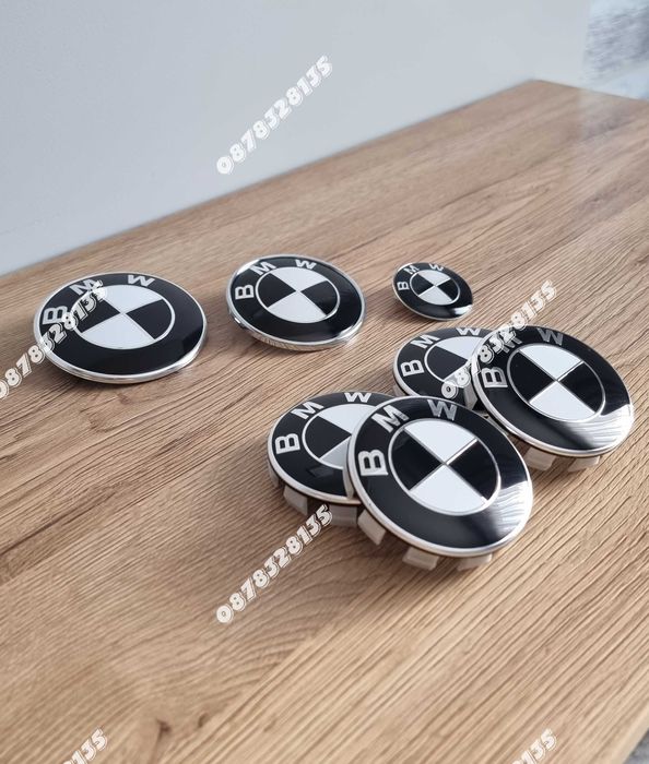 Комплект емблеми и капачки BMW 7 части бяло черни