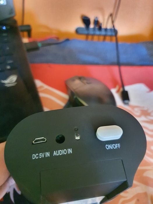 Difuzor telefon mobil 3W Wireless EasyMaxx