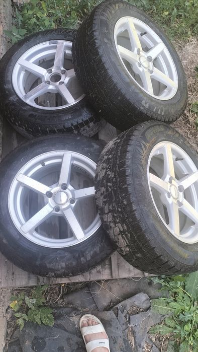Продам шины зимние