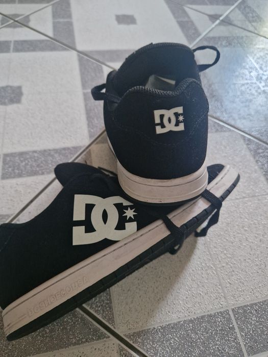 Sneakers DC adolescenți
