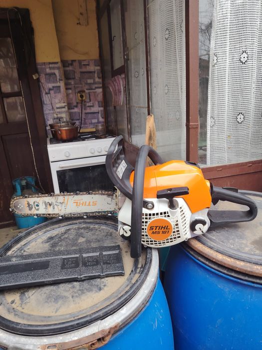 Бензинова резачка Stihl 181
