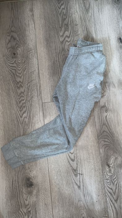 Pantaloni Nike Gri