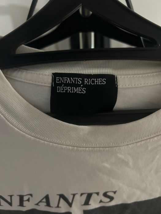 Лонг Enfants Riches Déprimés