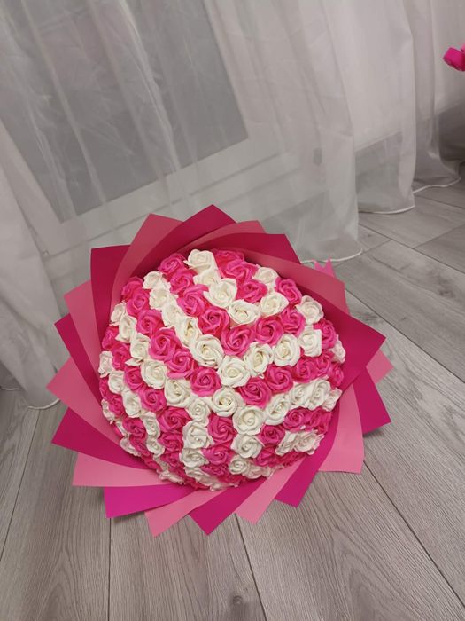 Buchet 101 trandafiri de sapun