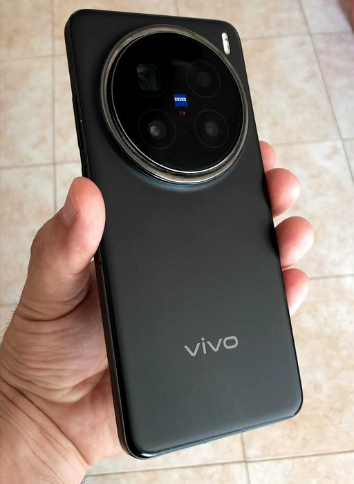 Смартфон Vivo X200 pro