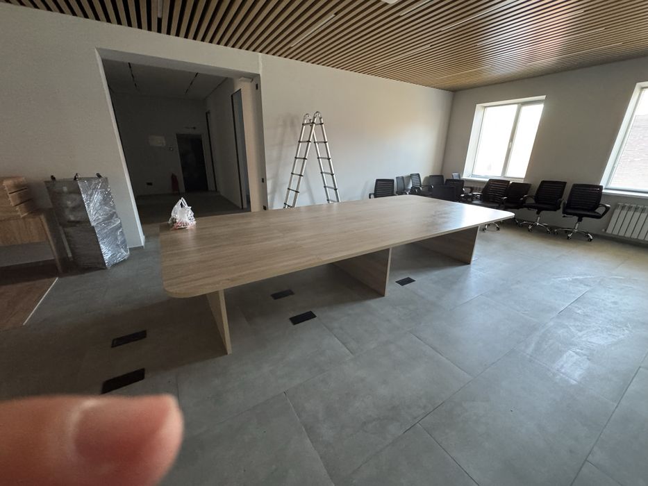 Чтол для конференции