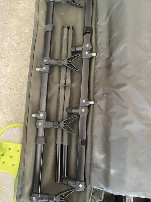 Vand rod pod 4 posturi