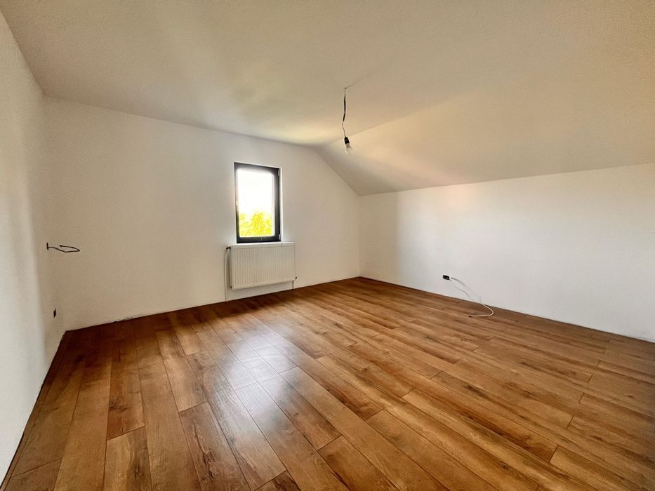 Casa de vanzare P÷M //.Suprafata Construită 260 mp