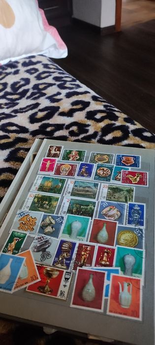 Продам альбом с марками
