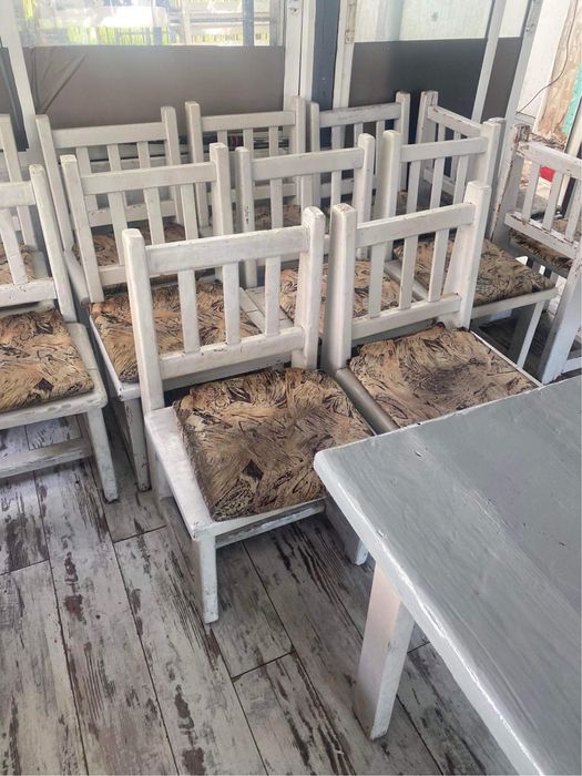 Комплект маси и столове