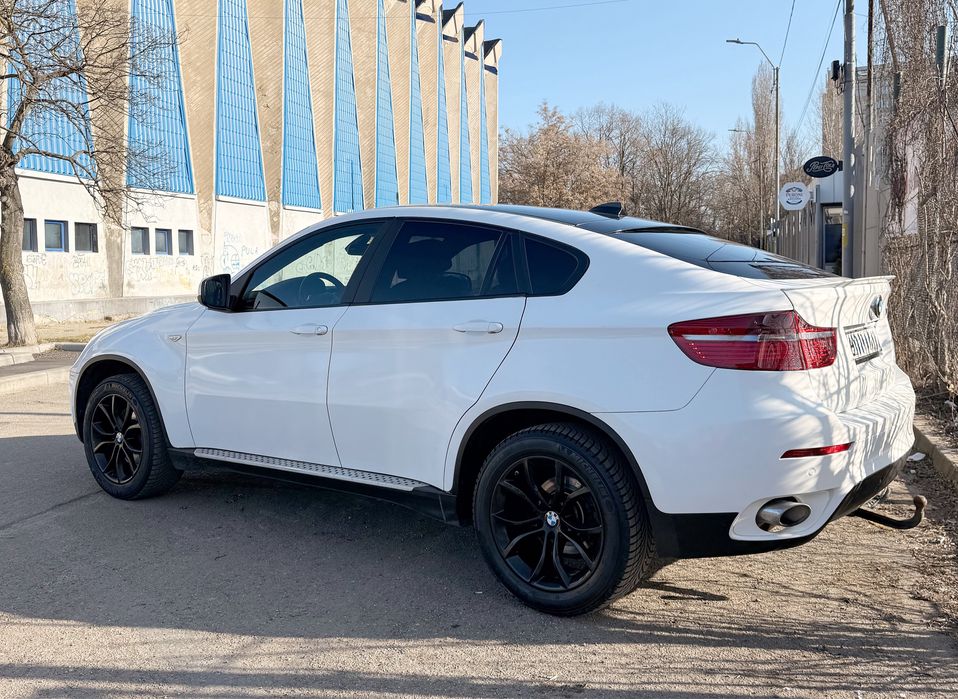 BMW X6 306cp.