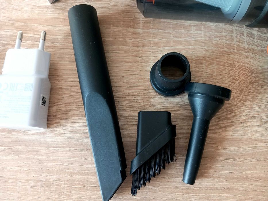 Мини прахосмукачка 6 във 1