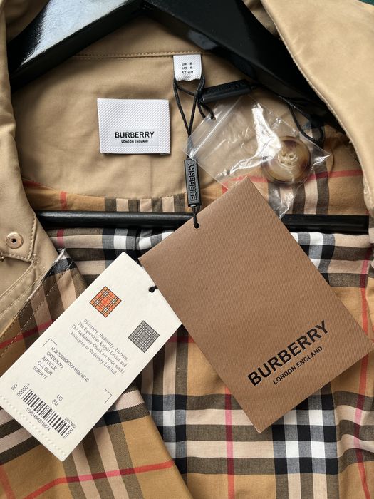 Trench femei Burberry