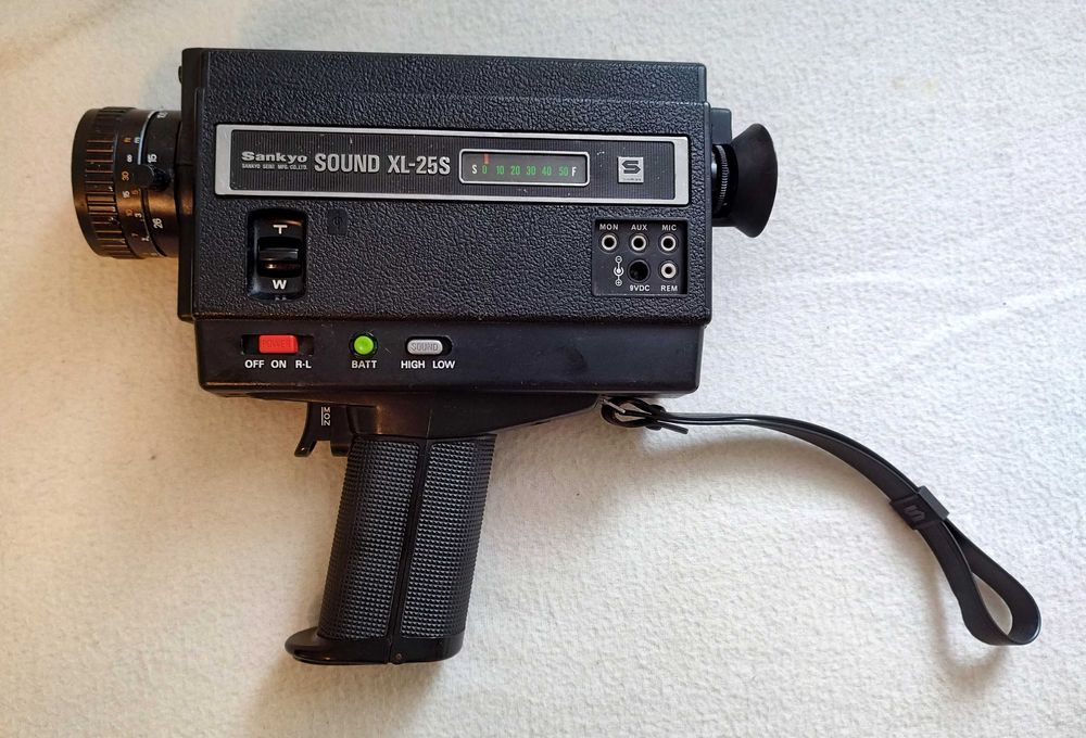 Camera video film 8 mm Sankyo Sound XL-25S din 1975 Japonia colectie