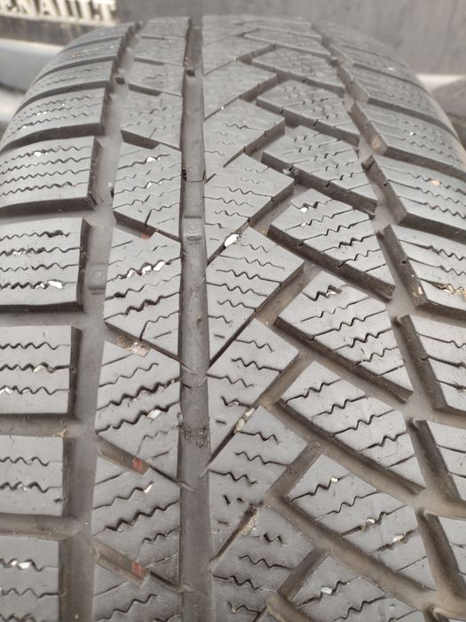 Перфектни 4бр.225/65/17 Continental TS850P dot4820