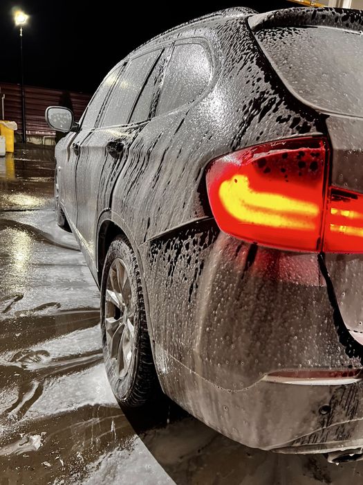 Bmw x1.