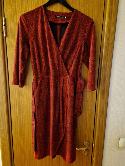 Нарядное  платье