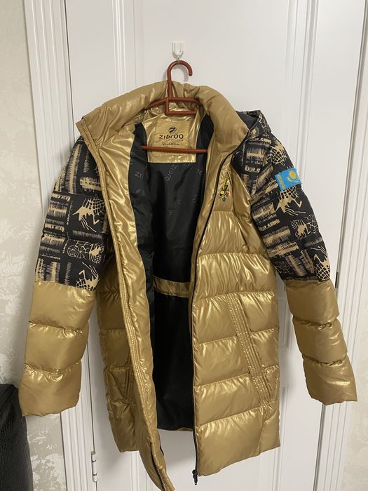 Продам Куртку спортивную