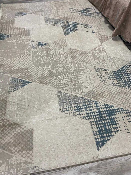 Продается ковер размер 3на 4