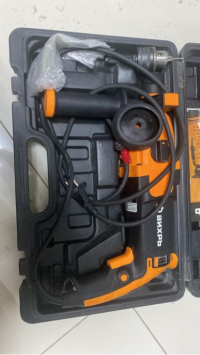 Перфоратор вихрь