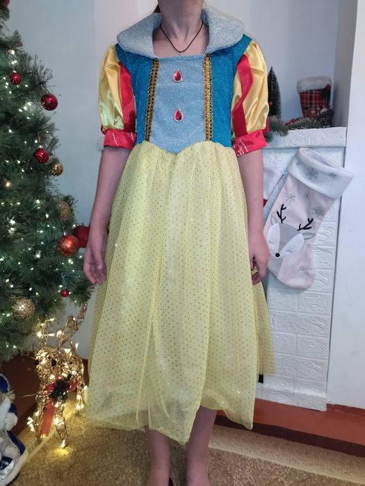 Нарядное платье для девочки