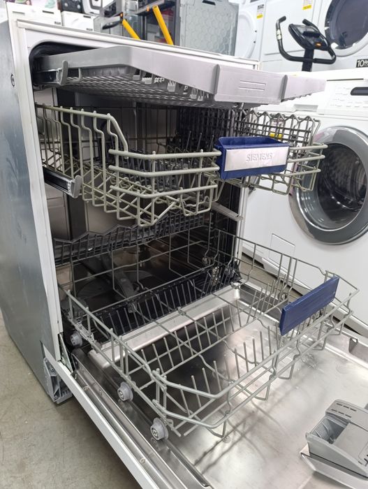Съдомиялна машина Siemens 60см
