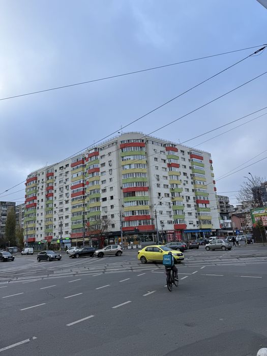 Vand Apartament 4 camere calea rahovei cu sebastian