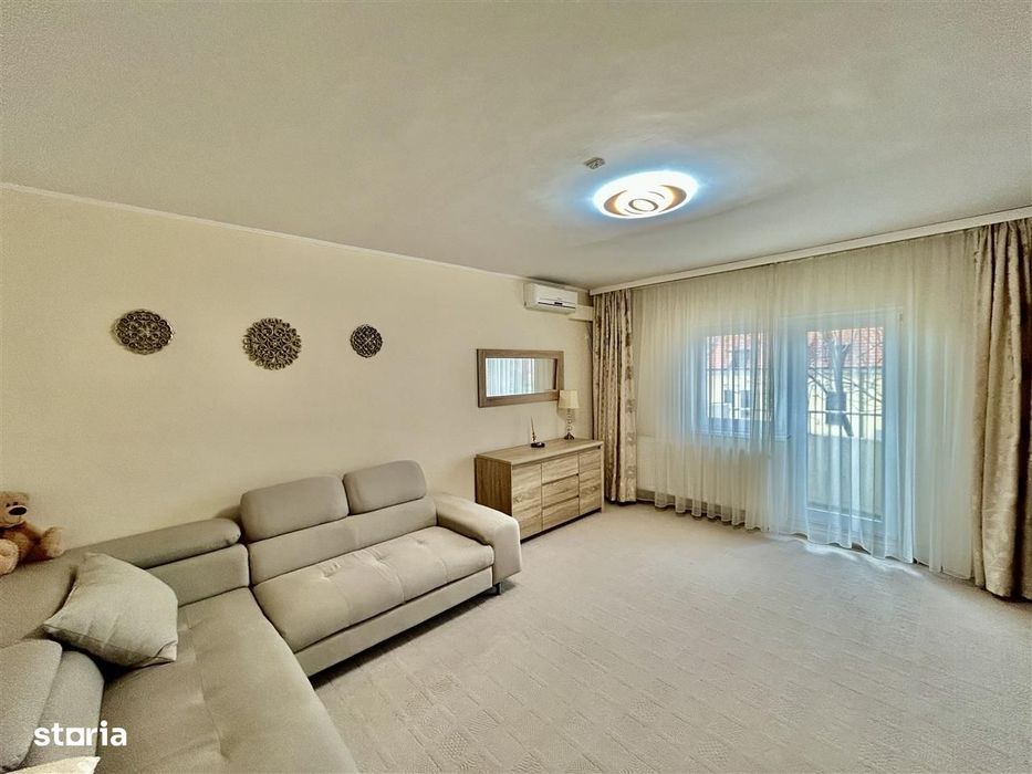 Apartament de închiriat în Sibiu – 3 camere, decomandat, 2 băi, 80 mp