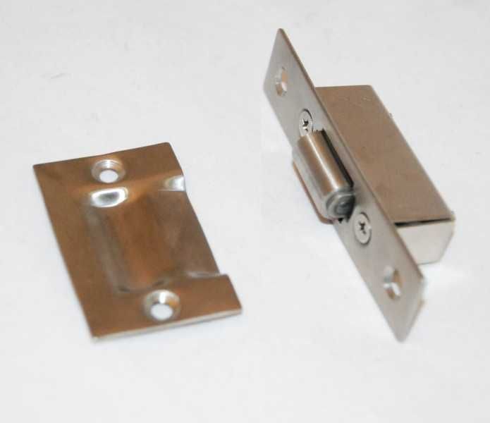 Фиксатор дверной роликовый! Открыты до 23:00! Доставка!