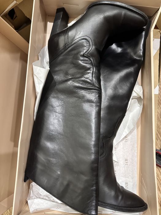 Продам осенние сапоги кожаные