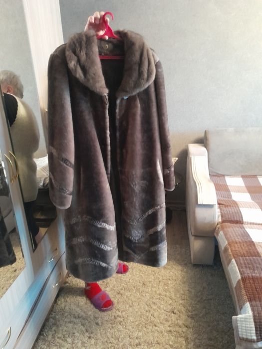 Шуба цигейка , воротник норка