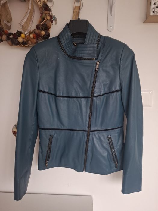 Geaca de damă din piele versatila