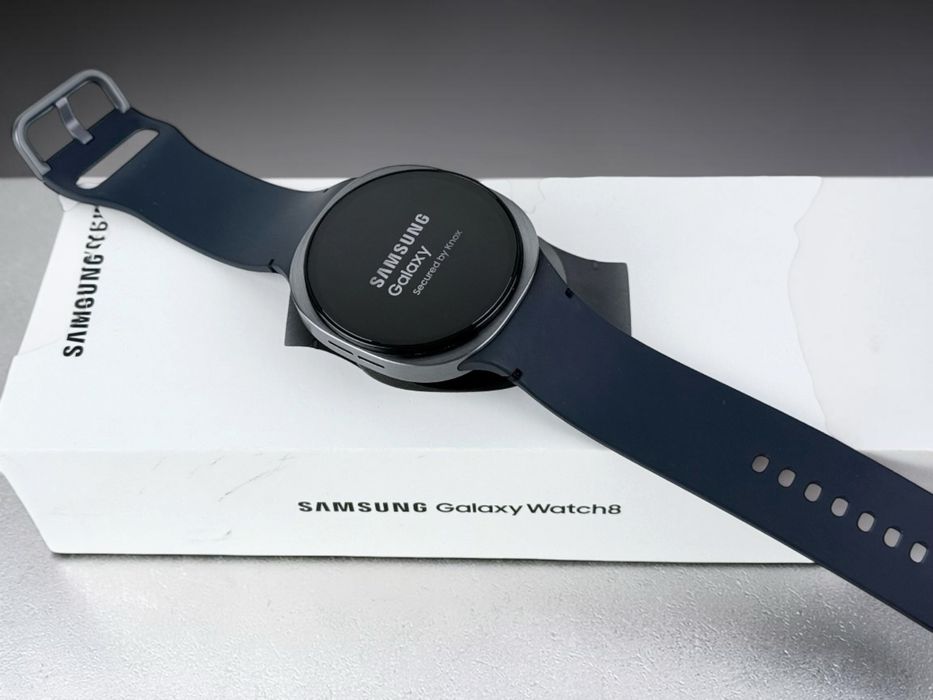 KATO НОВ! Samsung Galaxy Watch 8 BT 44mm Graphite 2г. Гаранция!