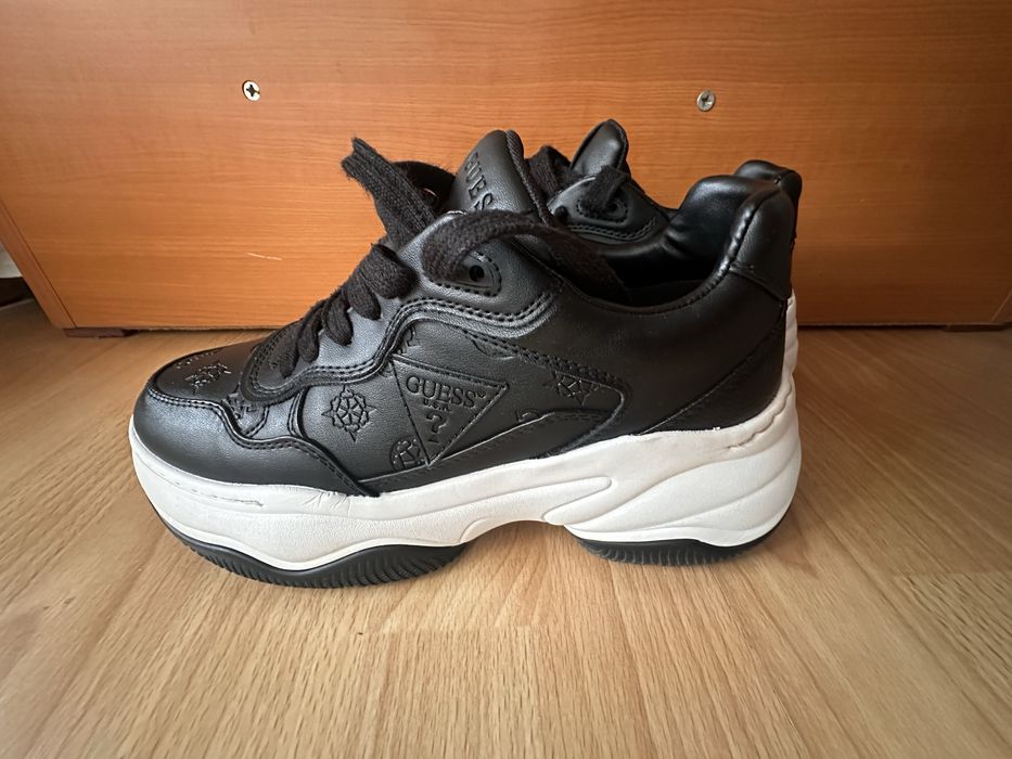 Дамски сникърси Guess