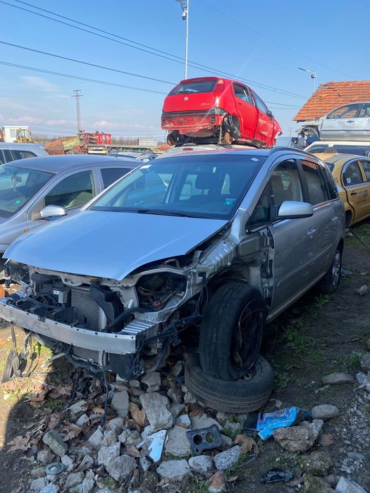 Опел зафира б 2.2 бензин на части