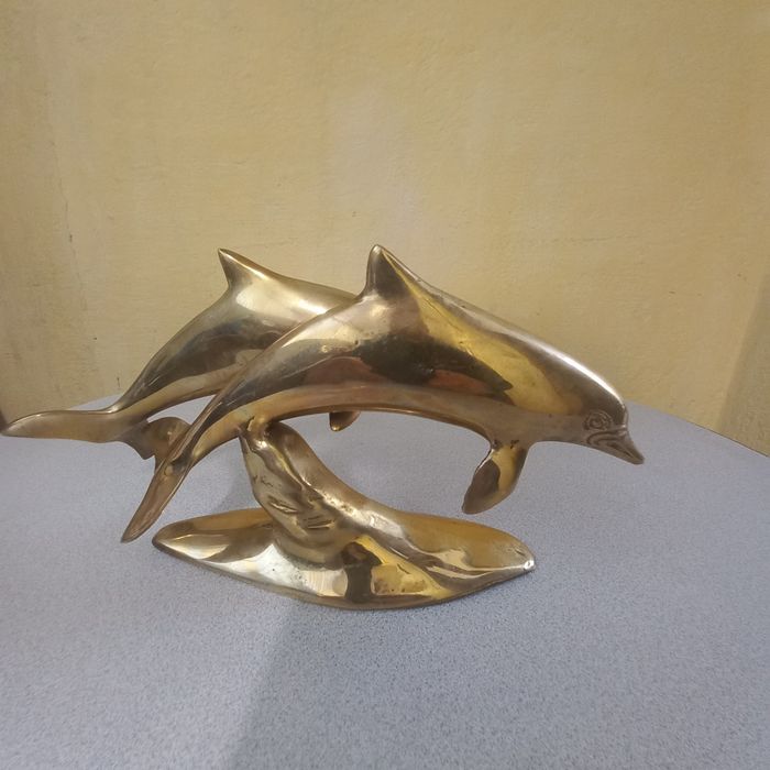 Statuieta -"delfini"