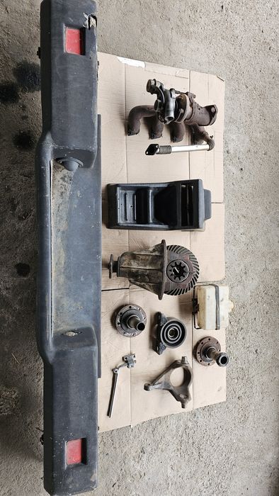 Vand piese ARO noi si SH