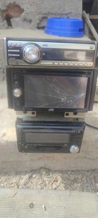 Продам автомагнитолы jvs