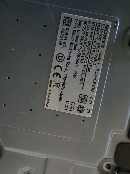 Blue Ray система за домашно кино Sony BDV-E6100, 5.1, 3D, RMS 1000W, DLNA, USB, HDMI, Ethernet, Built-in Wi-Fi, Bluetooth.
Системата е във много добро