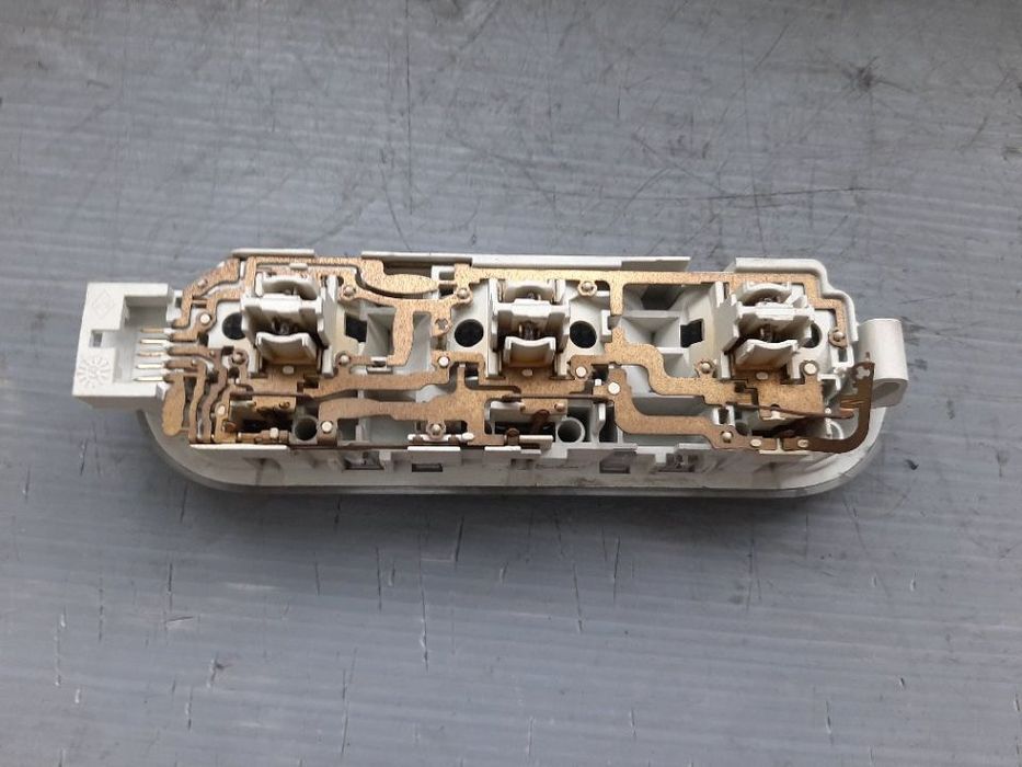Plafoniera nissan qashqai j10 8200073234