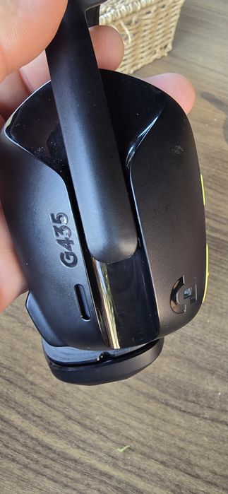 Casti Logitech G435