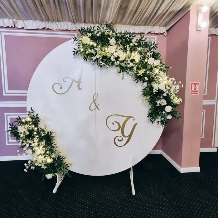 De vanzare :Decoratiuni Evenimente , obiecte florarie