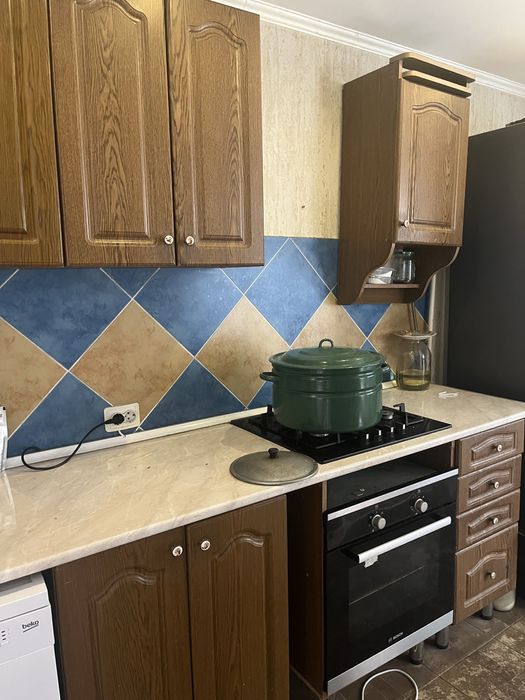 продам кухонный гарнитур